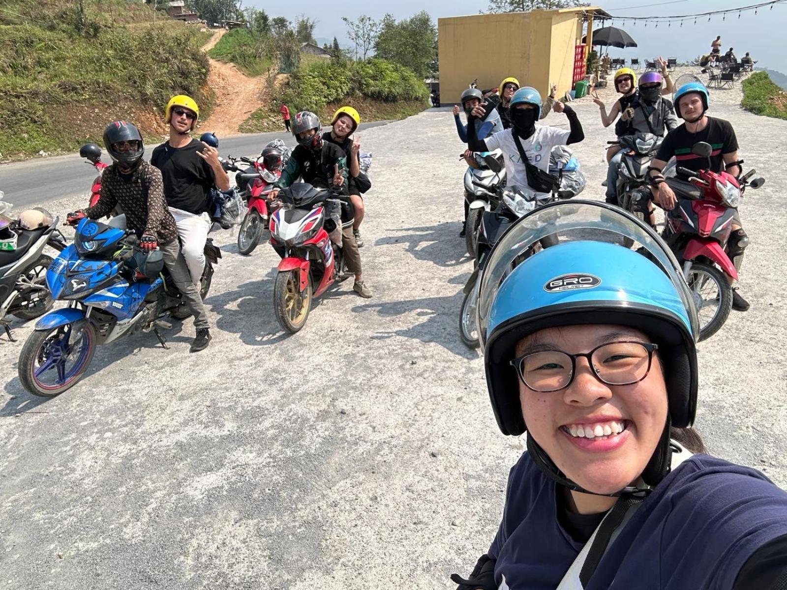 Strawberry House , Tour & Motorbikes Rentel Bed & Breakfast Ha Giang Exterior photo