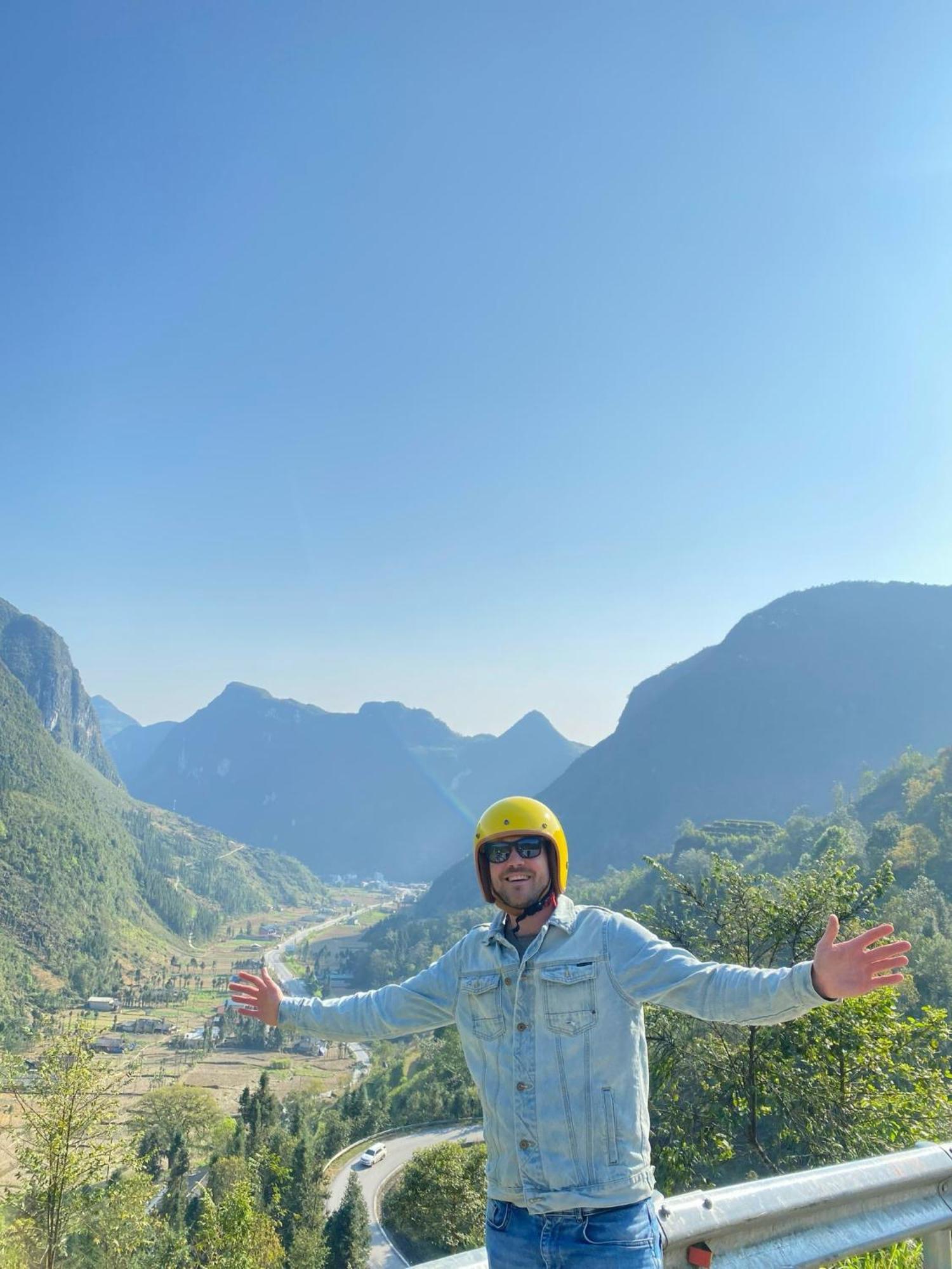 Strawberry House , Tour & Motorbikes Rentel Bed & Breakfast Ha Giang Exterior photo