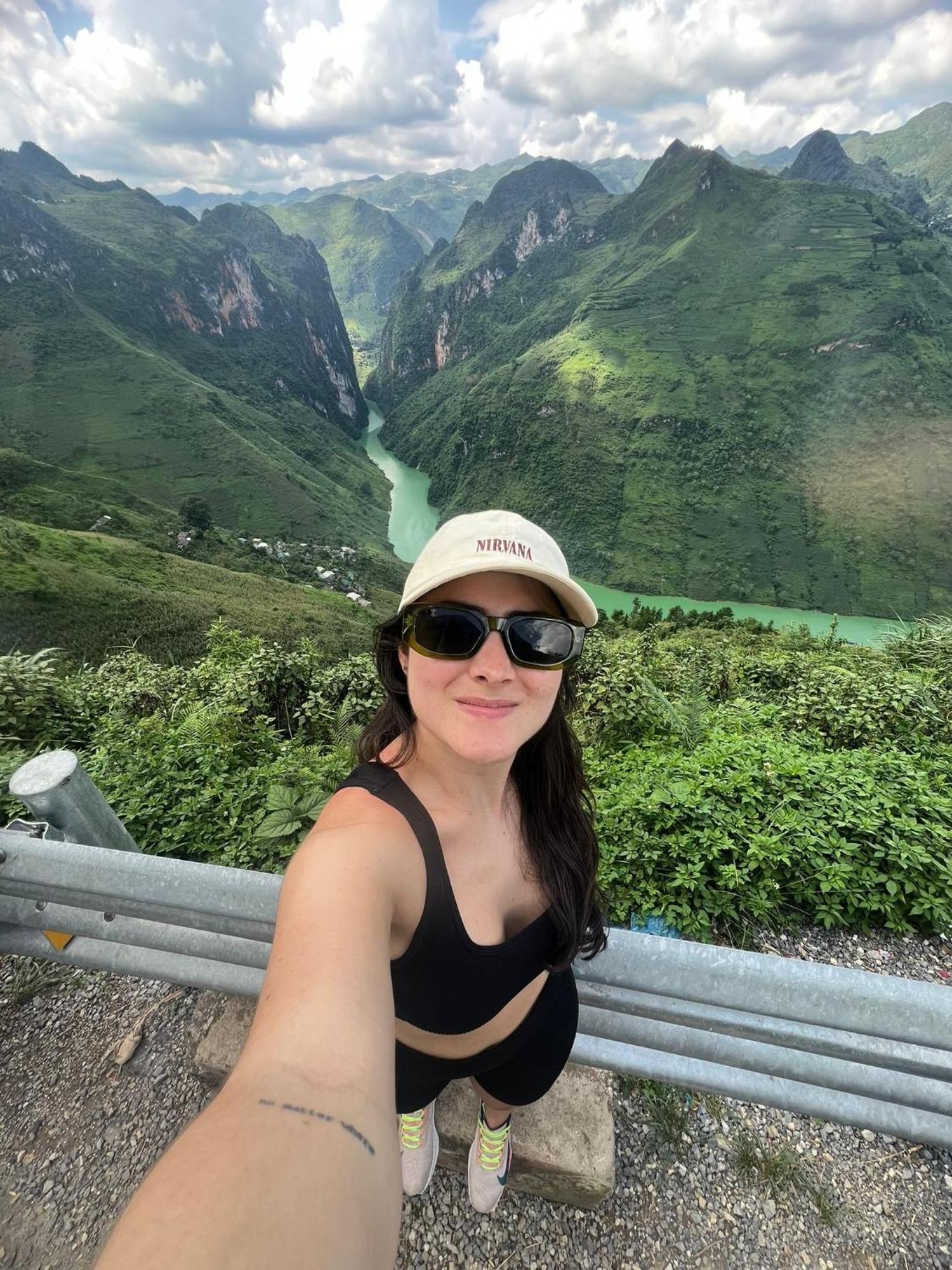 Strawberry House , Tour & Motorbikes Rentel Bed & Breakfast Ha Giang Exterior photo