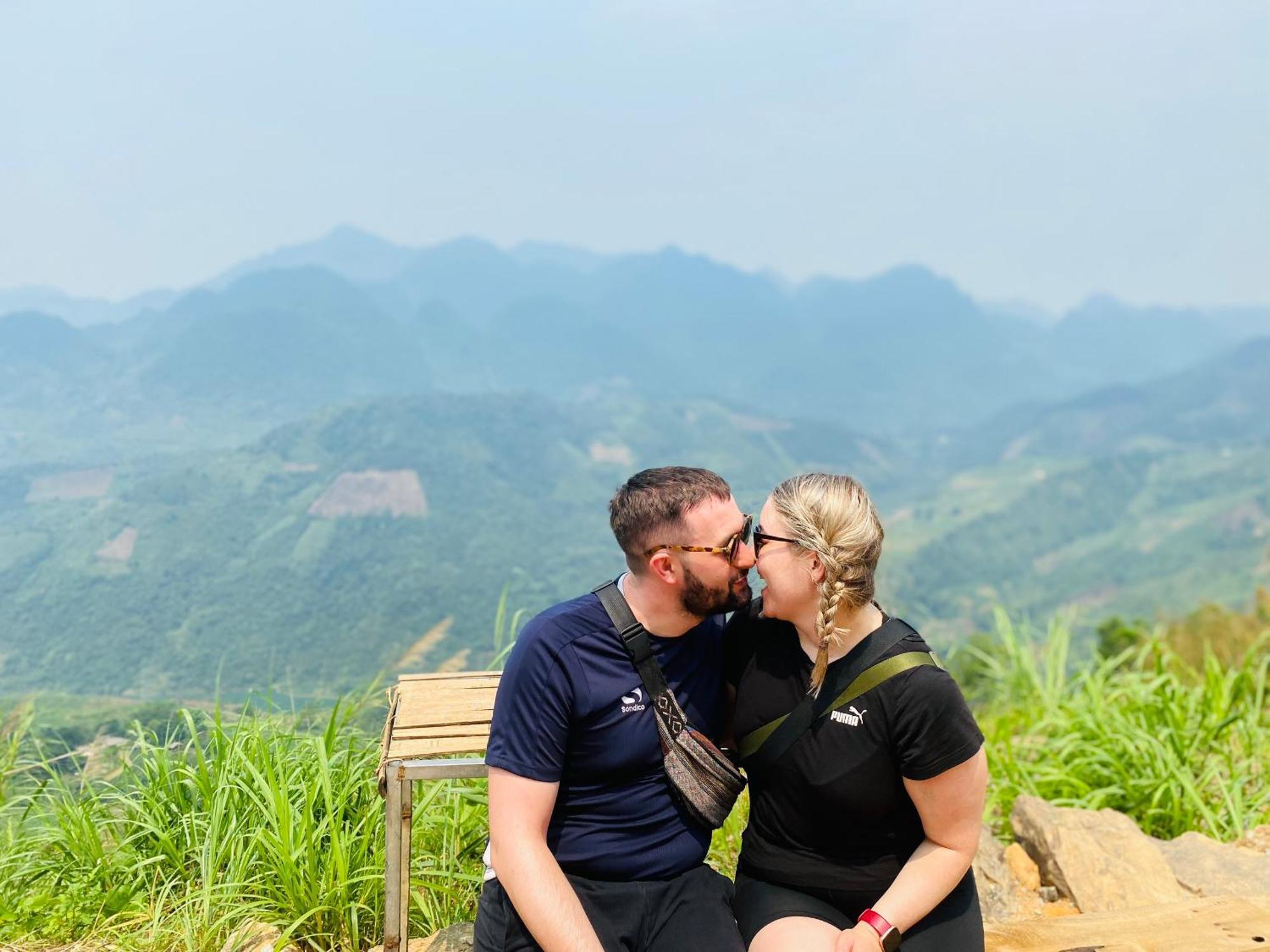 Strawberry House , Tour & Motorbikes Rentel Bed & Breakfast Ha Giang Exterior photo